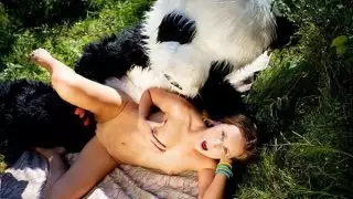 Brunette fuck in the woods toy panda